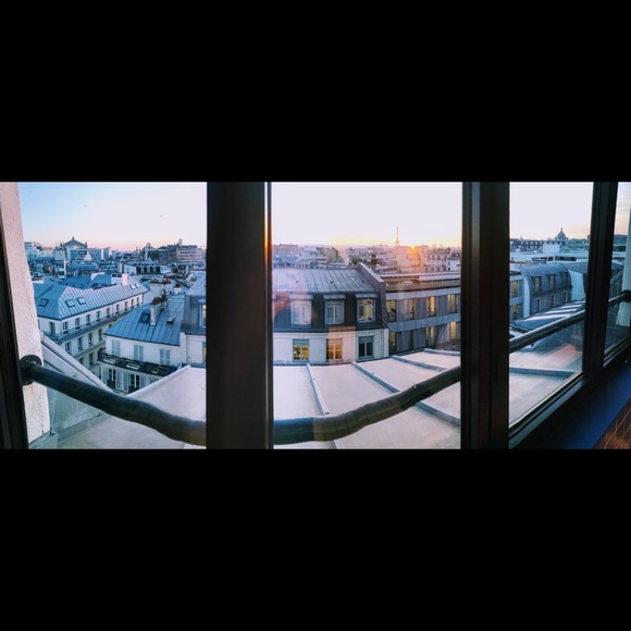 Meet your Posher, Julie - Picture 1 of 1